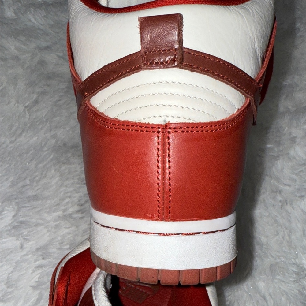 Nike Men's Red and White High-Top Sneakers - Picture 7 of 10